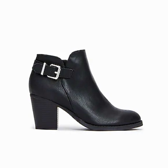 Express Shoes - NWT Express Black Booties